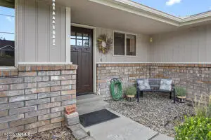 105 N 77th Ave, Yakima, WA 98908 - Image #2