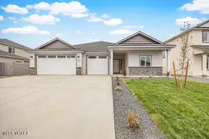 215 Schrute Rd, Prosser, WA 99350 - Image #1