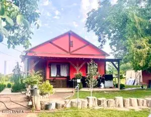 151 Elmwood Ln, Toppenish, WA 98948 - Image #1