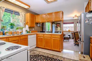 5203 Tumac Dr, Yakima, WA 98901 - Image #2