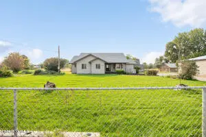 100608 W Old Inland Empire Hwy, Prosser, WA 99350 - Image #2