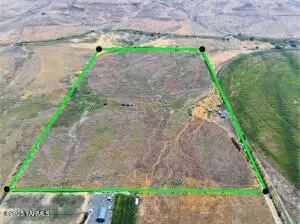 11334 Pumphouse Rd, White Swan, WA 98952 - Image #2