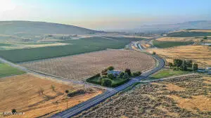 2000 Konnowac Pass Rd, Moxee, WA 98936 - Image #2