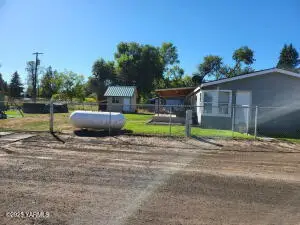 401 Curtis St, White Swan, WA 98952 - Image #2