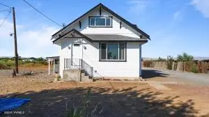 1423 Progressive Rd, Wapato, WA 98951 - Image #1