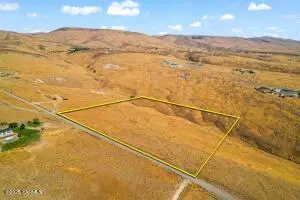 230 S Clark Heights Rd, Yakima, WA 98901 - Image #2