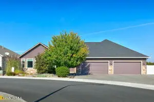 7501 Crestfields Rd, Yakima, WA 98903 - #3