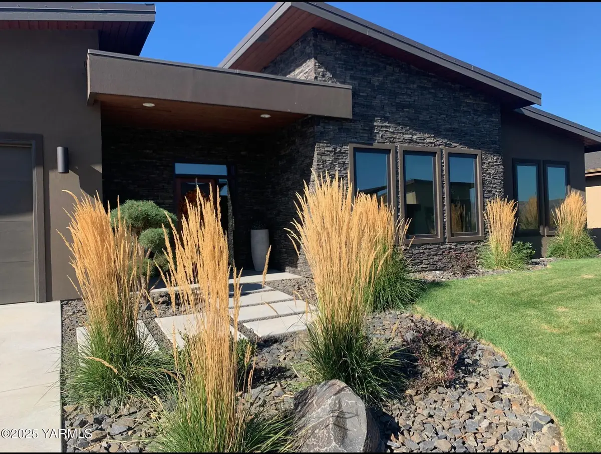 4403 Catalyss Way, Yakima, WA 98908 - #1