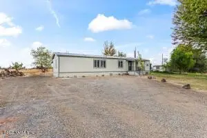 381 Trep Ct, Cowiche, WA 98923 - Image #2