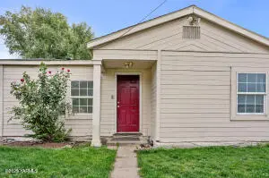 206 E R St, Yakima, WA 98901 - Image #1