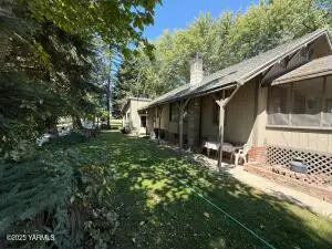 221 Jackson St, Mabton, WA 98935 - Image #3