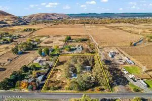 3508 Birchfield Rd, Yakima, WA 98936