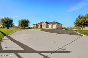10002 N Wamba Rd, Prosser, WA 99350 - Image #3