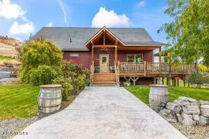 233 Tibbling Rd, Selah, WA 98942
