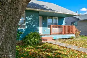 205 W Seattle Ave, Moxee, WA 98936 - Image #2