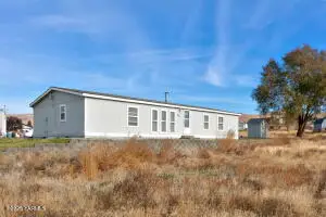 231 Lakeshore Dr, Selah, WA 98942 - Image #1