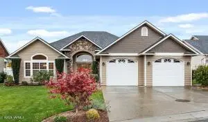 8838 Braeburn Lp, Yakima, WA 98903 - Image #3