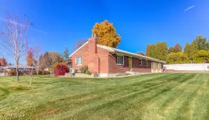 214 Bel Air Dr, Yakima, WA 98908 - Image #3