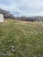 341 Johnson Rd, Selah, WA 98942 - Image #2