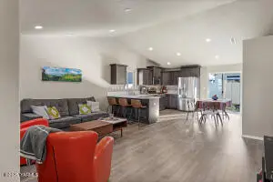 6102 Crown Crest Ave, Yakima, WA 98903 - Image #2