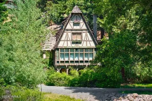 14751 Hwy 410, Naches, WA 98937