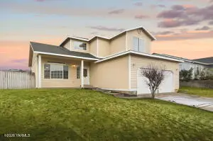 1204 Home Ave, Selah, WA 98942 - #2