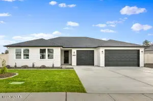 4600 W Oak Ave, Yakima, WA 98908