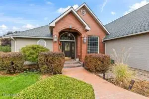 10709 Summitview Rd, Yakima, WA 98908 - Image #2