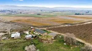 1351 Nass Rd, Granger, WA 98932 - Image #2