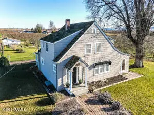 1921 Olmstead Rd, Grandview, WA 98930 - Image #1