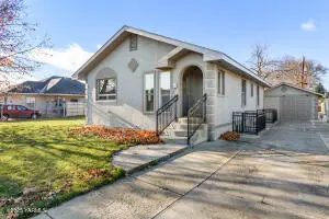 1006 S 4th Ave, Yakima, WA 98902