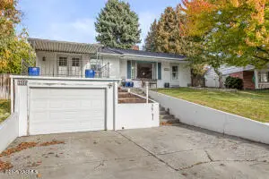 2705 Brackett Ave, Yakima, WA 98902