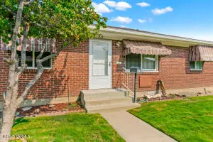 218 N 41st Ave, Yakima, WA 98908