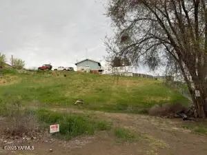 1000 Ann Ave, Sunnyside, WA 98944 - Image #3