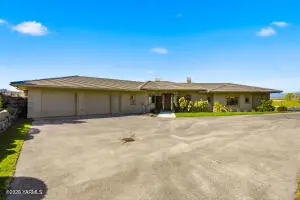 660 Noble Hill Rd, Yakima, WA 98908 - #2