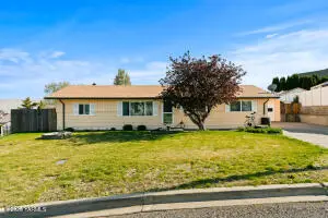 708 Daugherty Pl, Selah, WA 98942 - #3