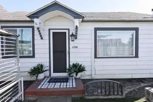 2702 Englewood Ave, Yakima, WA 98902
