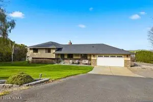 7801 W King St, Yakima, WA 98908 - #3