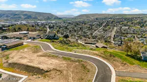 729 Vista Del Sol Ave, Selah, WA 98942 - #1