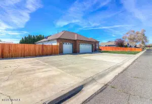 7512 Olmstead Ct, Yakima, WA 98908 - #2