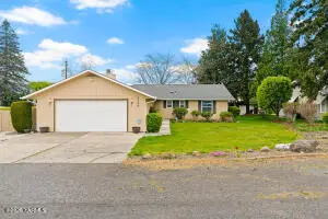 5704 Bitterroot Ln, Yakima, WA 98908 - #2