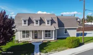 221 Fourth Ave, Zillah, WA 98953 - #1