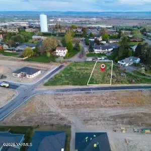 833 Vine Ave, Sunnyside, WA 98944 - #2