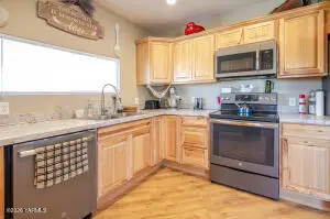 13907 Mcauley Rd, Yakima, WA 98908 - #3