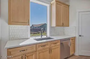308 Victoria St, Sunnyside, WA 98944 - #3