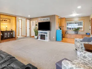 10 S Viking Dr, Selah, WA 98942 - #3