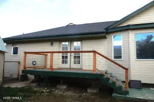 712 N 57th St, Yakima, WA 98901 - #3