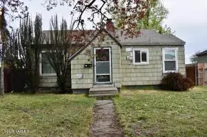 1007 S 3rd Ave, Yakima, WA 98902 - #1