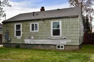 1007 S 3rd Ave, Yakima, WA 98902 - #3