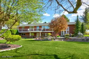 10161 N Wenas Rd, Selah, WA 98942 - #1